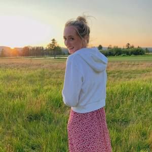 Meet your Posher, Helena